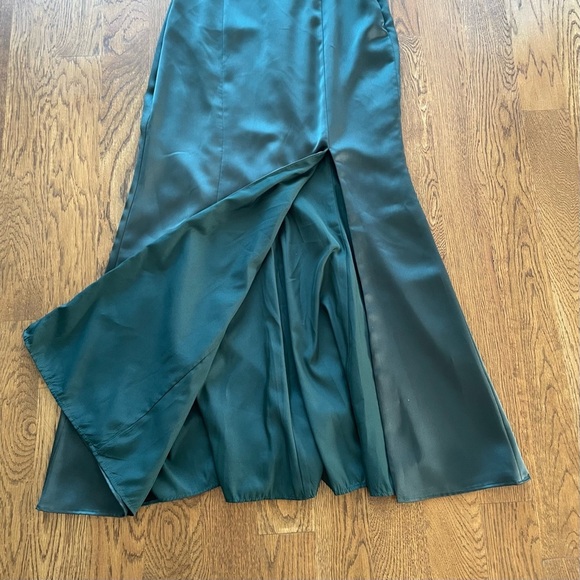 AMSALE KAIA Gown Hunter Green FLUID SATION One Shoulder Size 6 - Picture 11 of 11